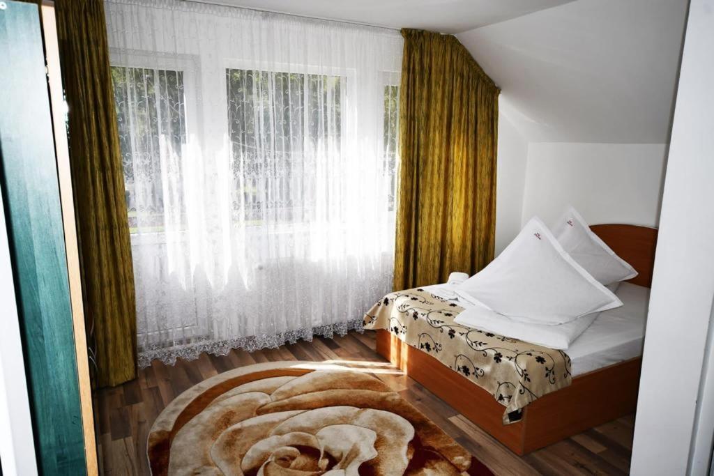 Casa Stefanut Hotel มัวเยชู เด ซุส ภายนอก รูปภาพ